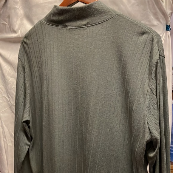 Metro Concepts Partial Turtleneck Men’s Shirt, Athletic Fit - Picture 5 of 5